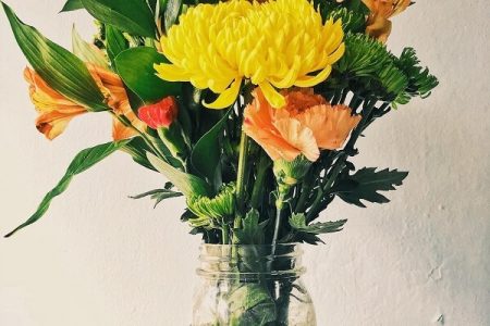 How to Keep Flowers Fresh Longer