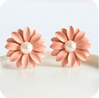 pink daisy earrings 5-30
