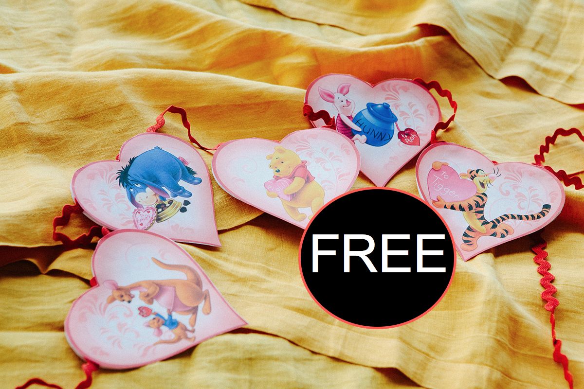 FREE Pooh and Friends Valentines Garland