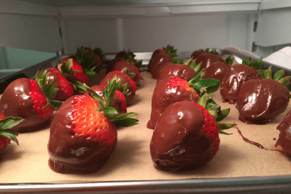 DIY Chocolate Covered Strawberries